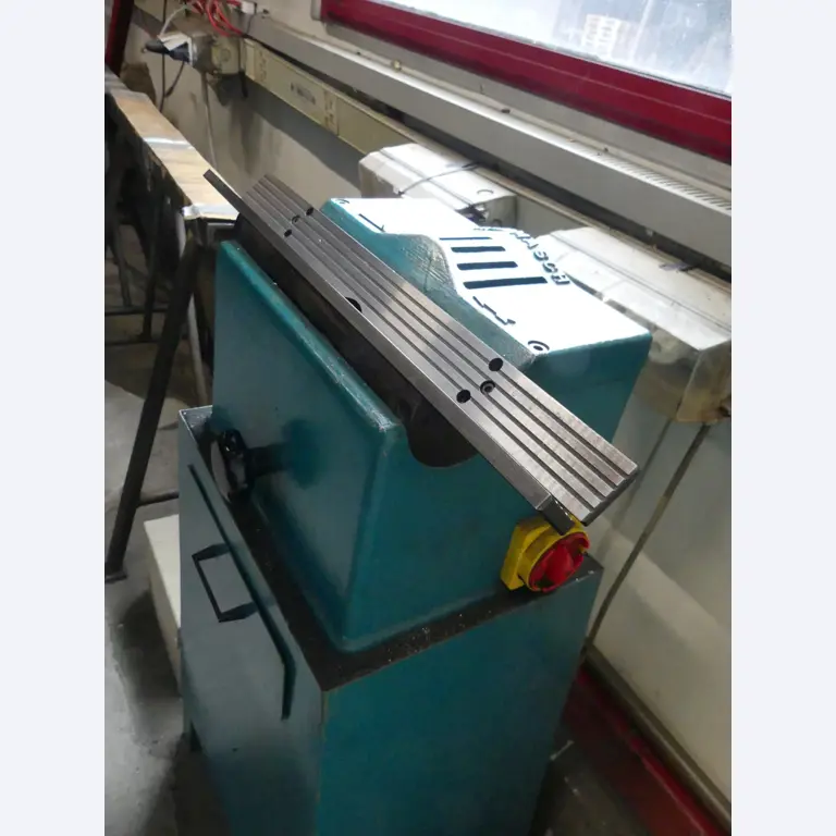 Maschinen und Betriebsausstattung eines Maschinenbauunternehmens-3