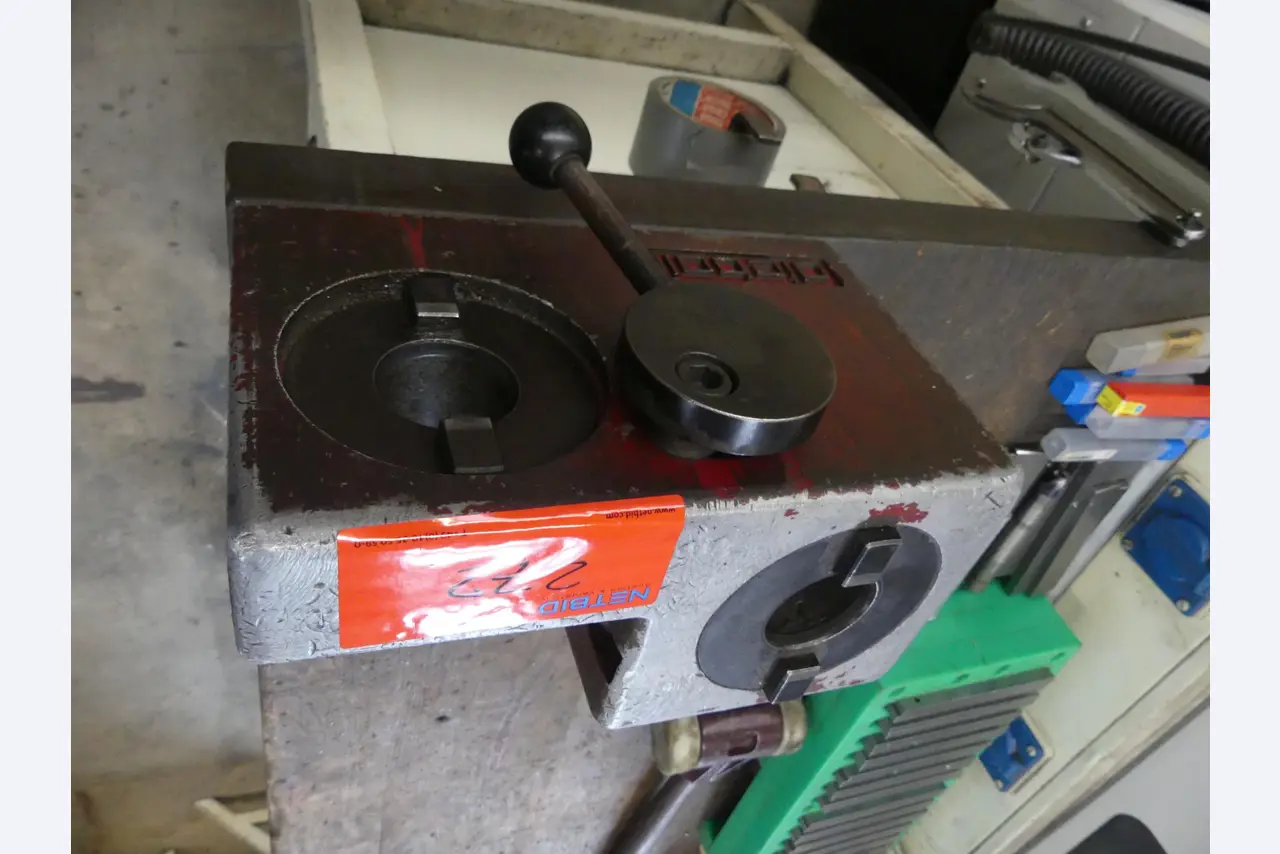 Maschinen und Betriebsausstattung eines Maschinenbauunternehmens-1