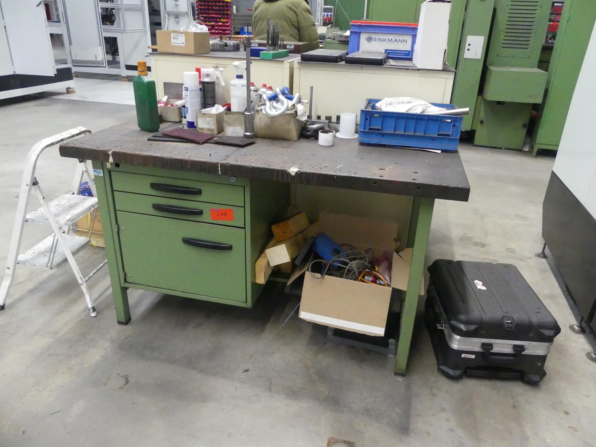 Maschinen und Betriebsausstattung eines Maschinenbauunternehmens-1