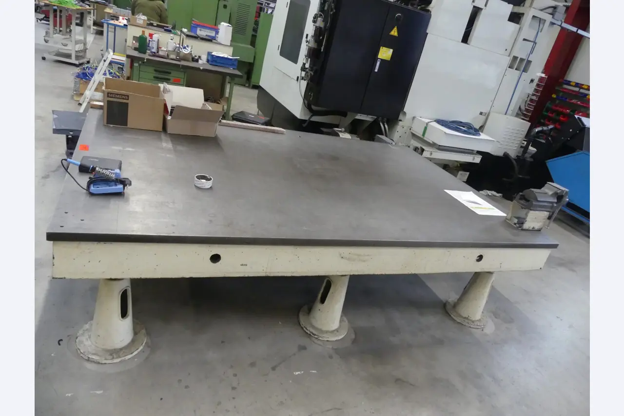 Máquinas e equipamento operacional de uma empresa de engenharia mecânica-2