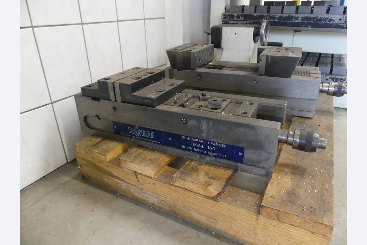 Maschinen und Betriebsausstattung eines Maschinenbauunternehmens-1