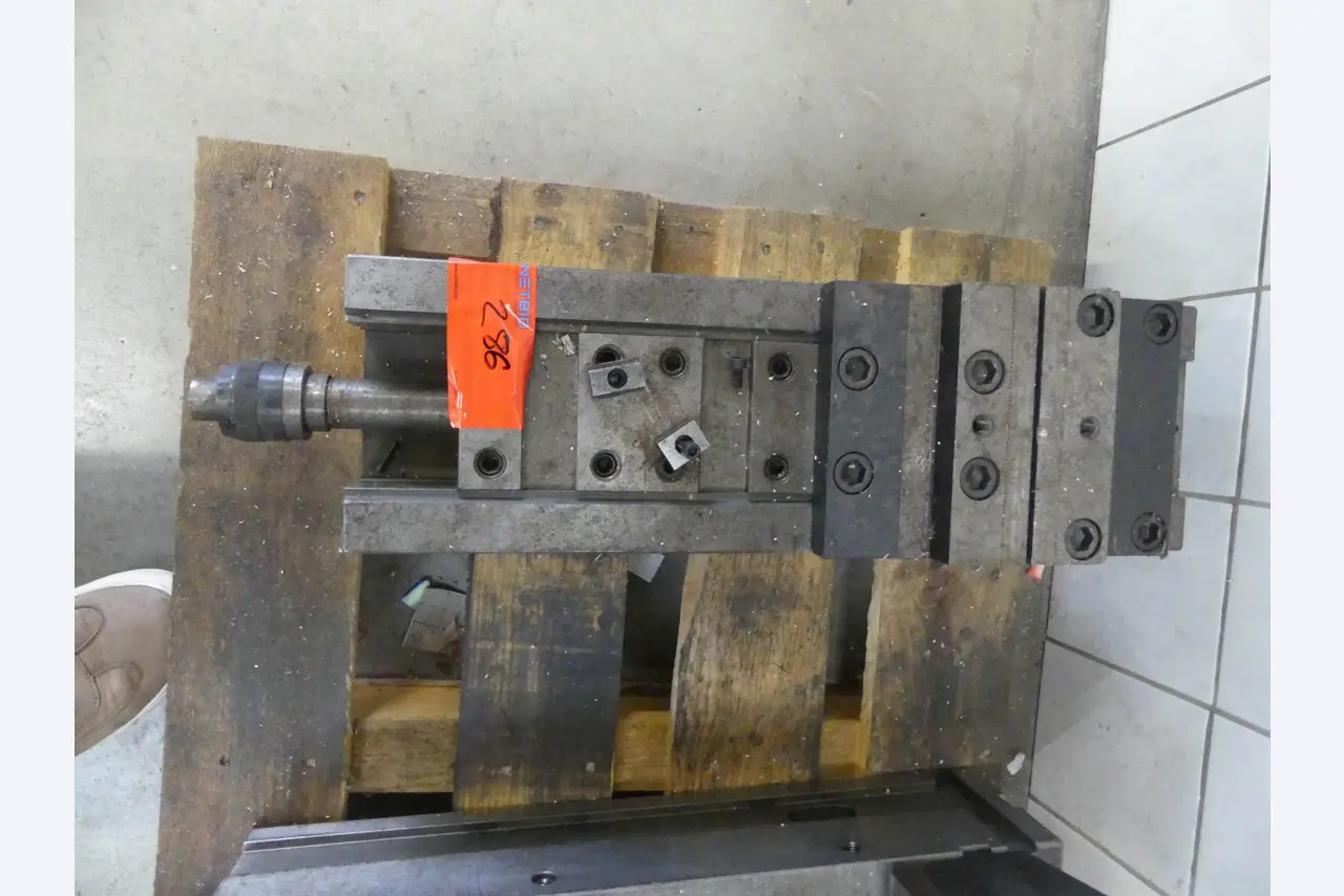 Maschinen und Betriebsausstattung eines Maschinenbauunternehmens-2