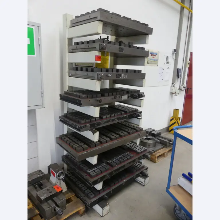 Maschinen und Betriebsausstattung eines Maschinenbauunternehmens-1