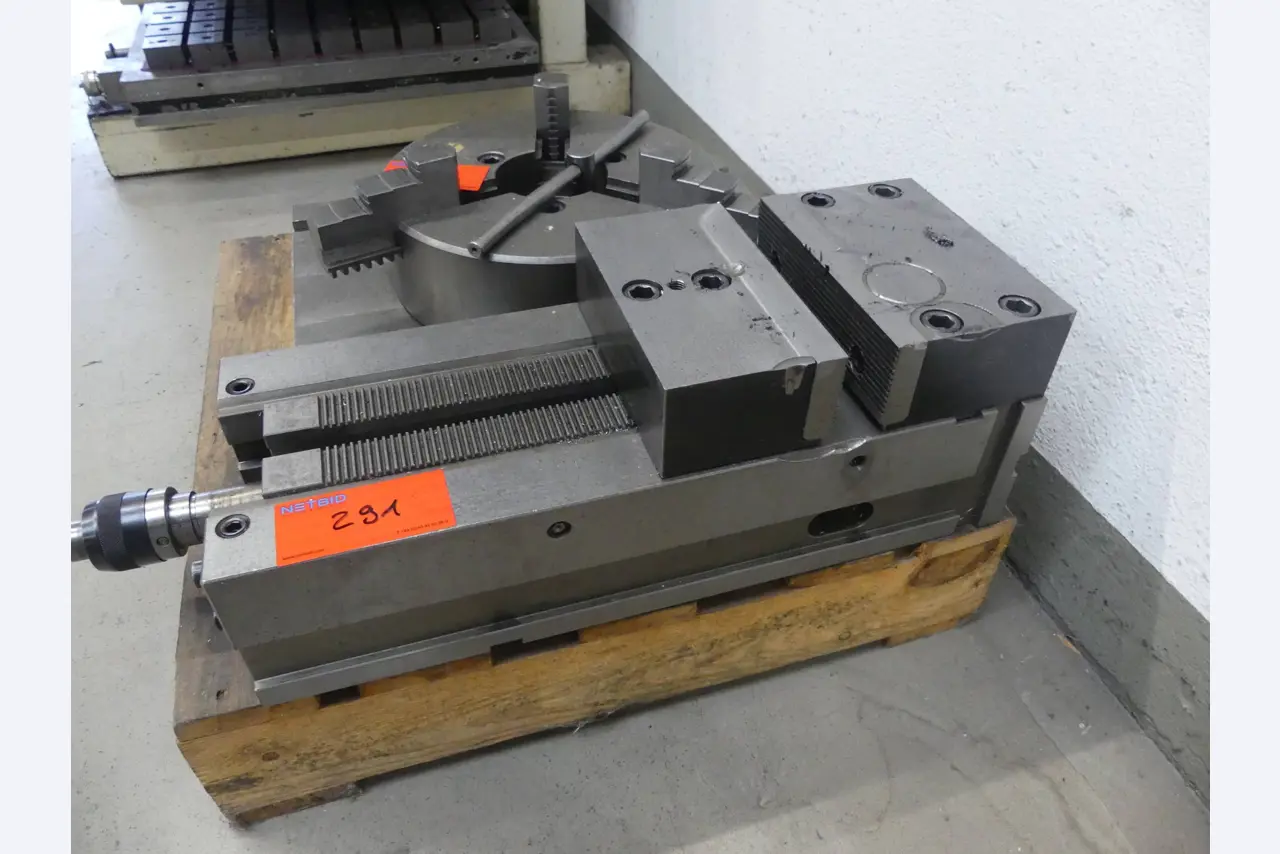 Maschinen und Betriebsausstattung eines Maschinenbauunternehmens-1