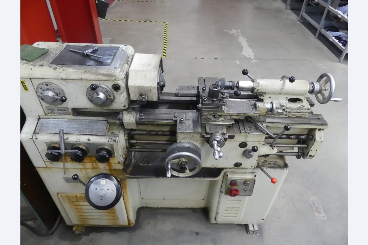 Maschinen und Betriebsausstattung eines Maschinenbauunternehmens-9