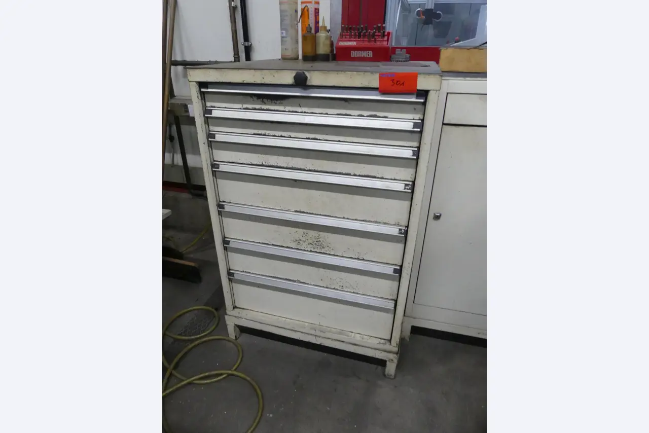 Maschinen und Betriebsausstattung eines Maschinenbauunternehmens-1