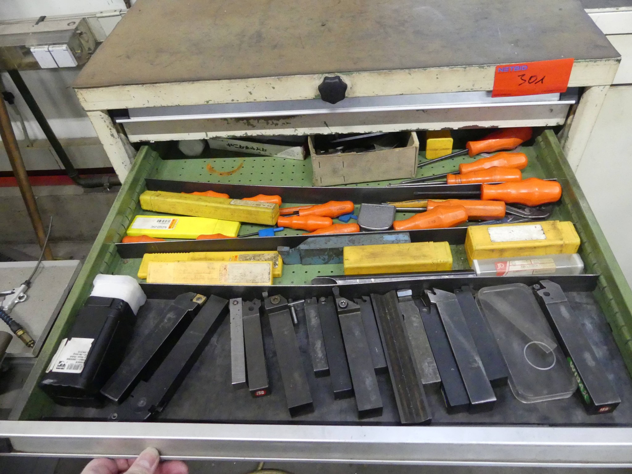 Maschinen und Betriebsausstattung eines Maschinenbauunternehmens-3