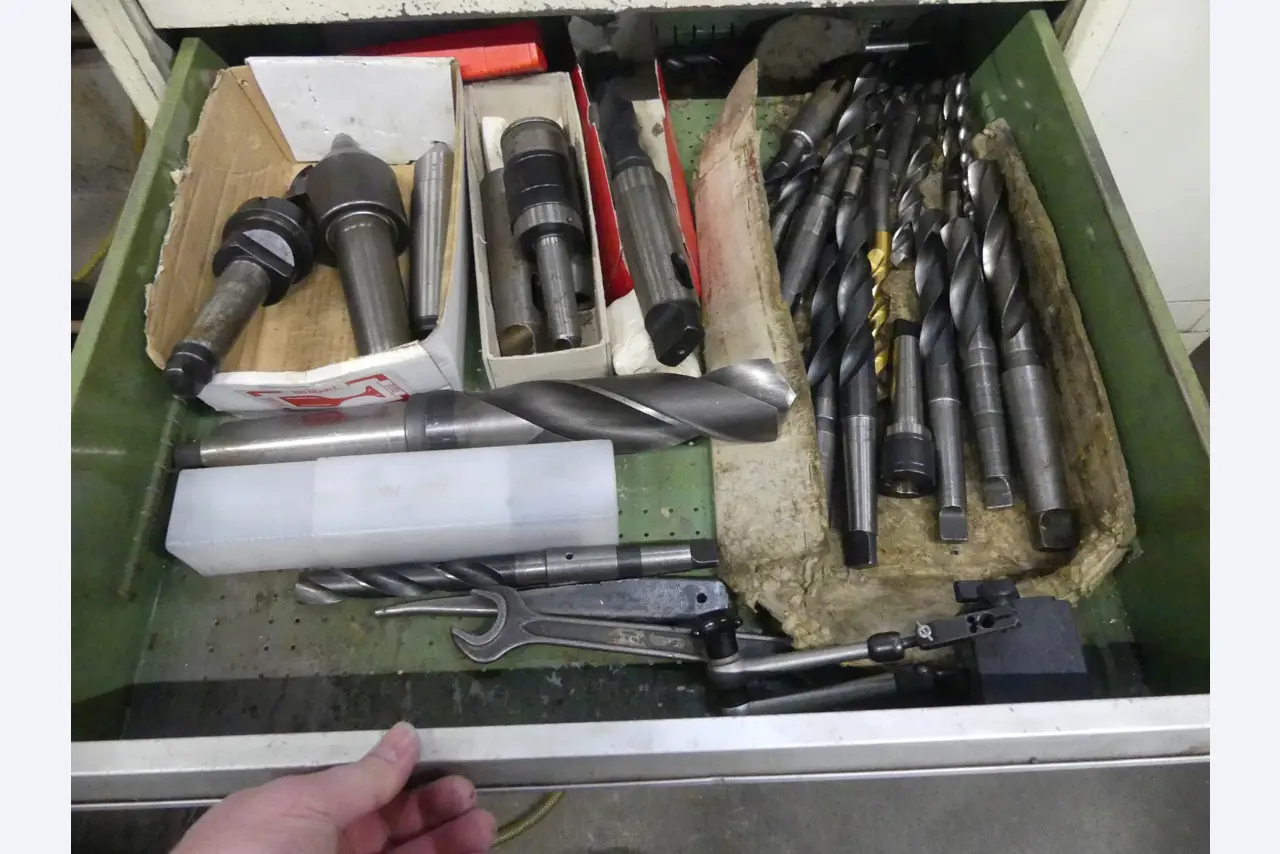 Maschinen und Betriebsausstattung eines Maschinenbauunternehmens-5