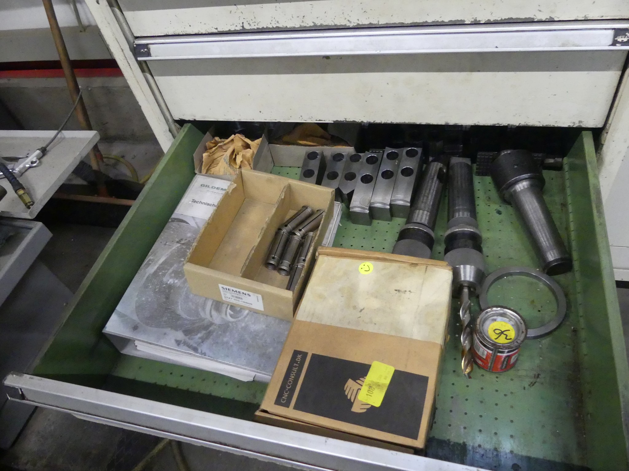 Maschinen und Betriebsausstattung eines Maschinenbauunternehmens-6