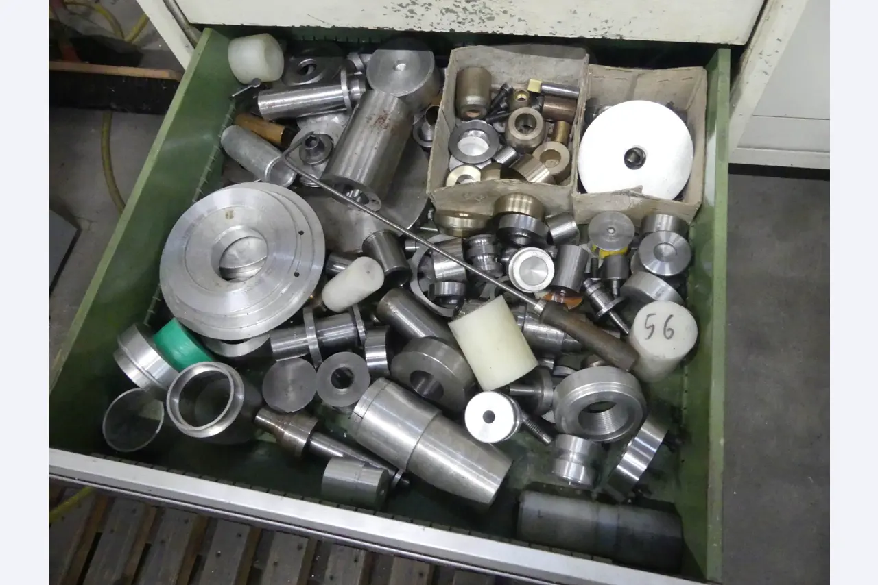 Maschinen und Betriebsausstattung eines Maschinenbauunternehmens-7