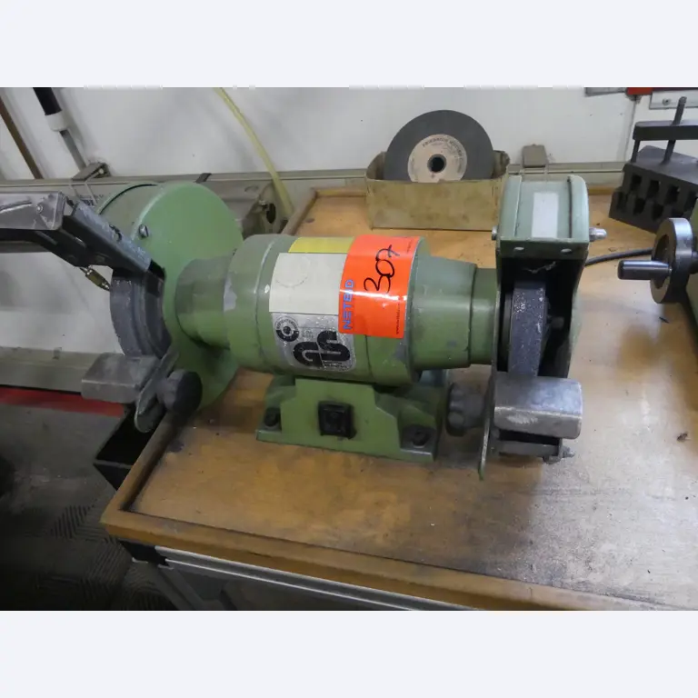 Maschinen und Betriebsausstattung eines Maschinenbauunternehmens-1