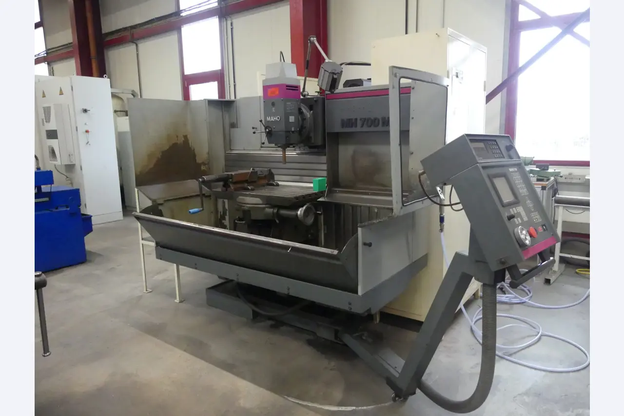 Maschinen und Betriebsausstattung eines Maschinenbauunternehmens-1