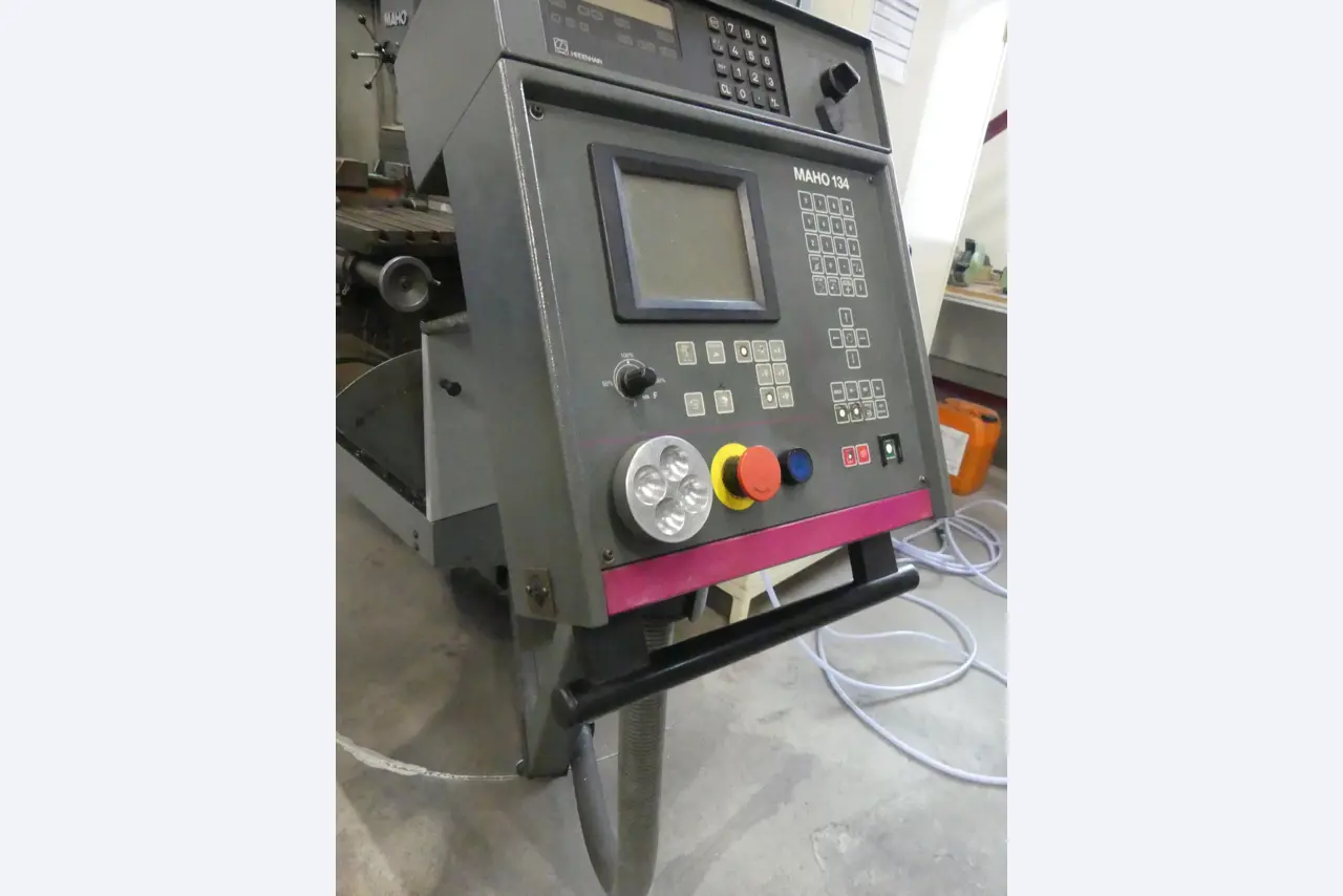 Maschinen und Betriebsausstattung eines Maschinenbauunternehmens-2