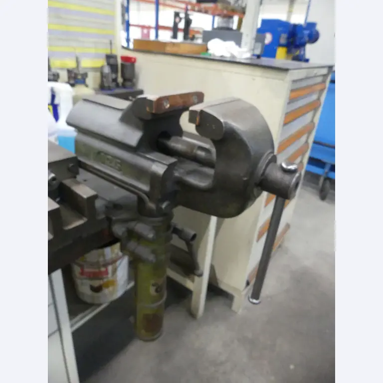 Maschinen und Betriebsausstattung eines Maschinenbauunternehmens-2