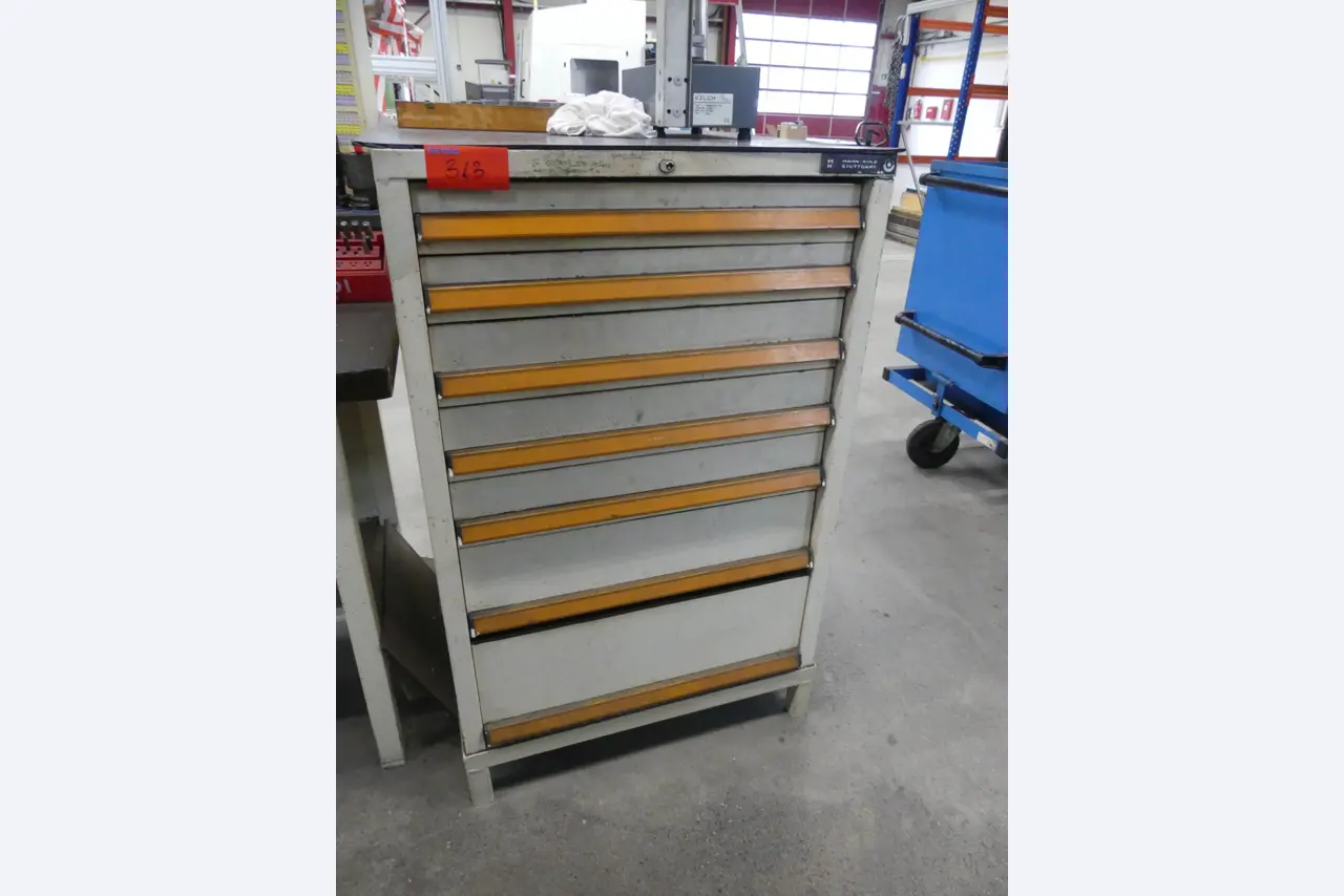 Maschinen und Betriebsausstattung eines Maschinenbauunternehmens-1