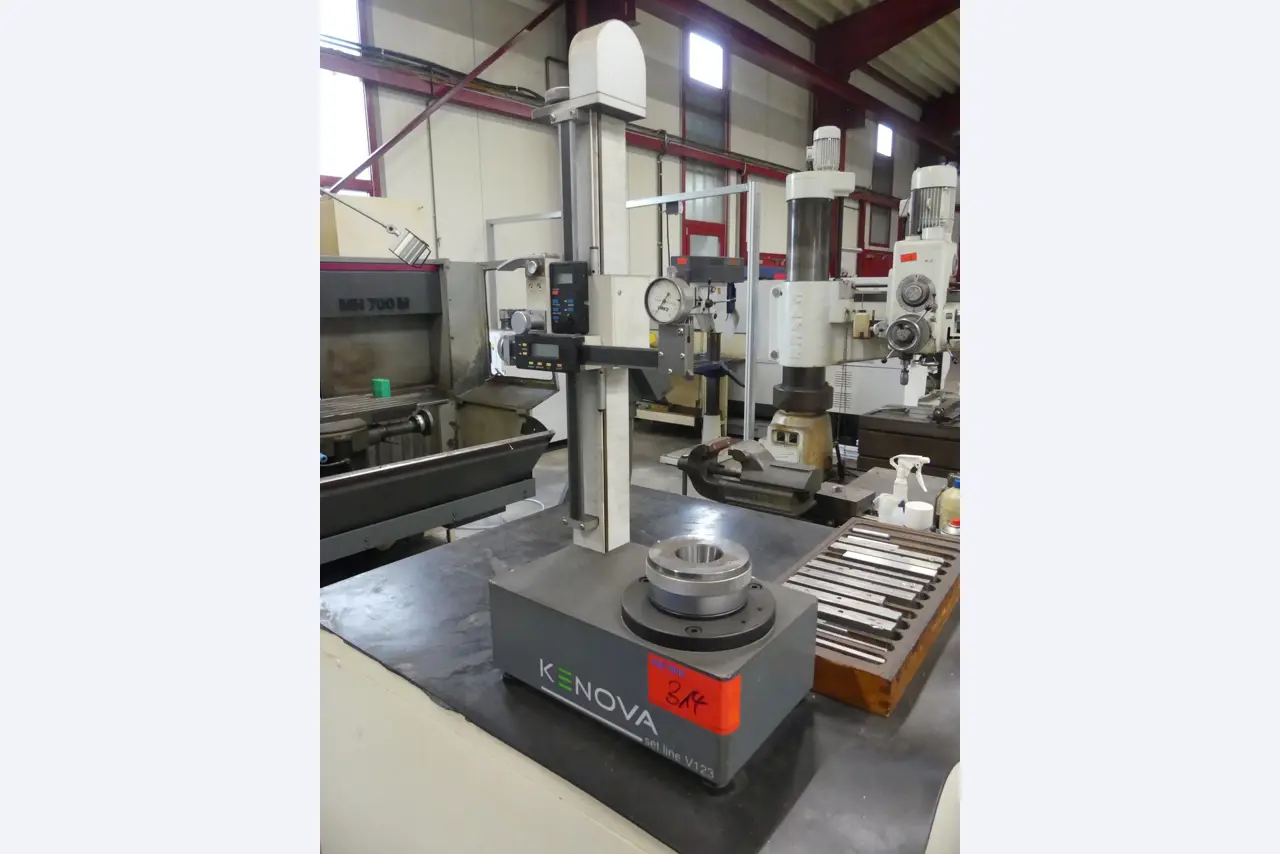 Maschinen und Betriebsausstattung eines Maschinenbauunternehmens-1