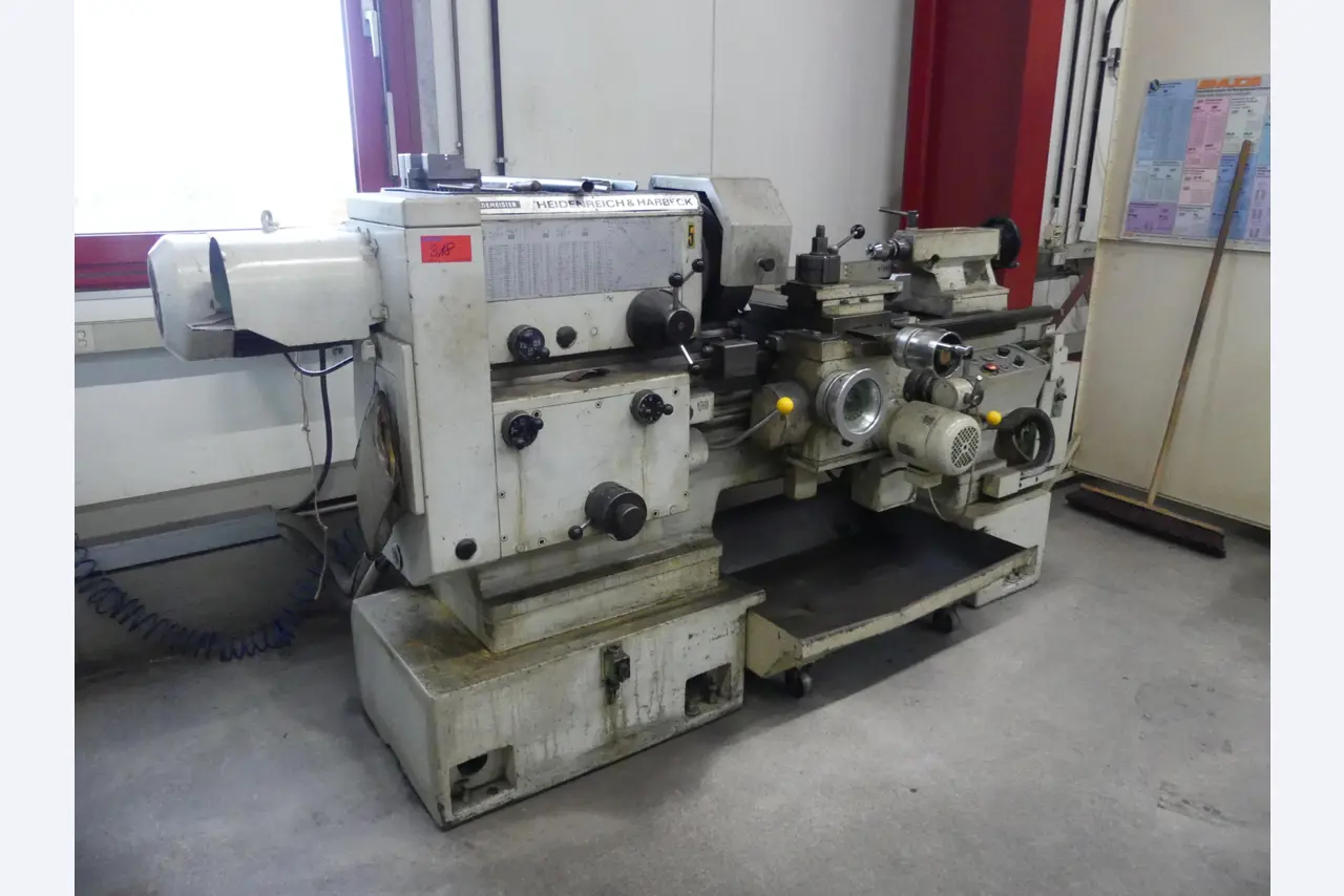 Maschinen und Betriebsausstattung eines Maschinenbauunternehmens-1