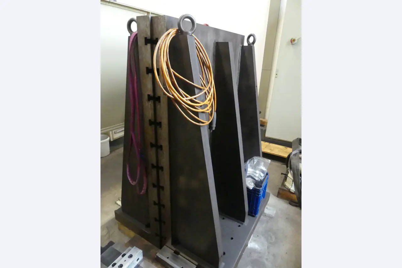 Maschinen und Betriebsausstattung eines Maschinenbauunternehmens-1