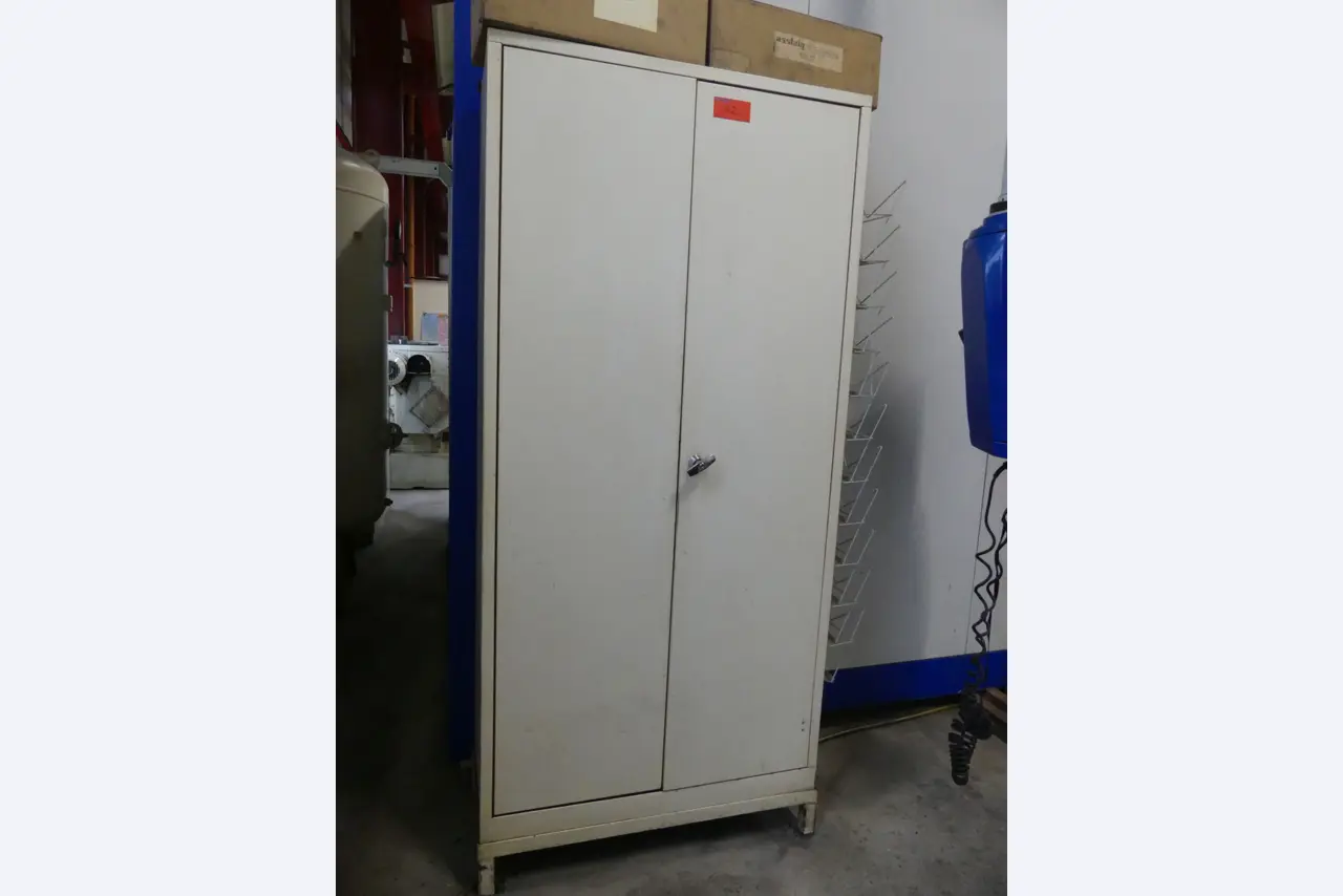 Maschinen und Betriebsausstattung eines Maschinenbauunternehmens-1