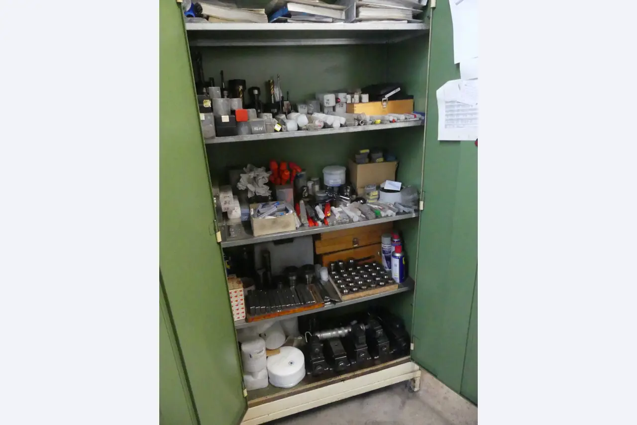 Maschinen und Betriebsausstattung eines Maschinenbauunternehmens-2