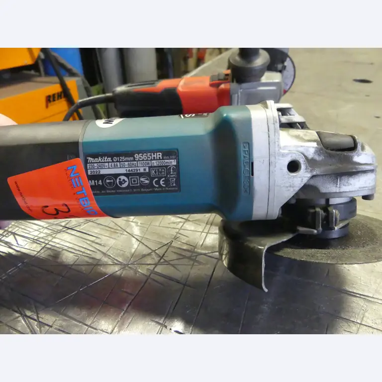 Maschinen und Betriebsausstattung eines Maschinenbauunternehmens-2