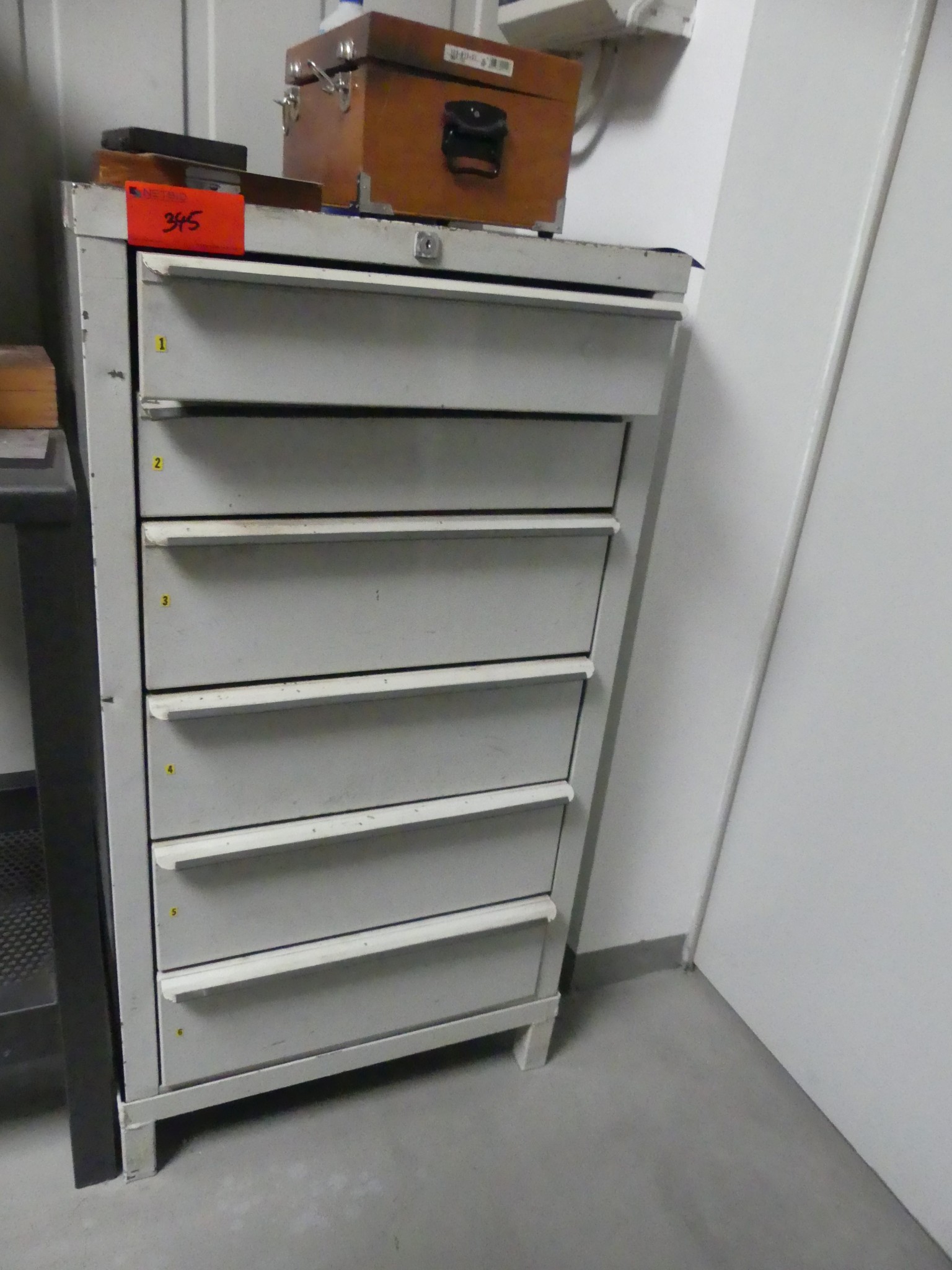 Maschinen und Betriebsausstattung eines Maschinenbauunternehmens-1