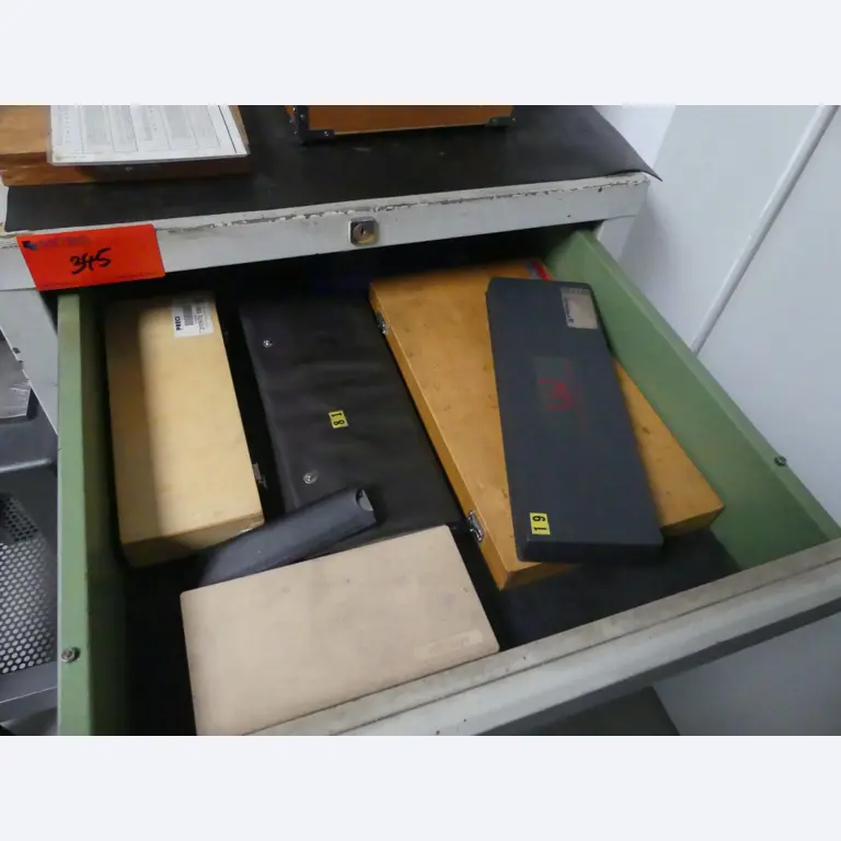 Maschinen und Betriebsausstattung eines Maschinenbauunternehmens-2