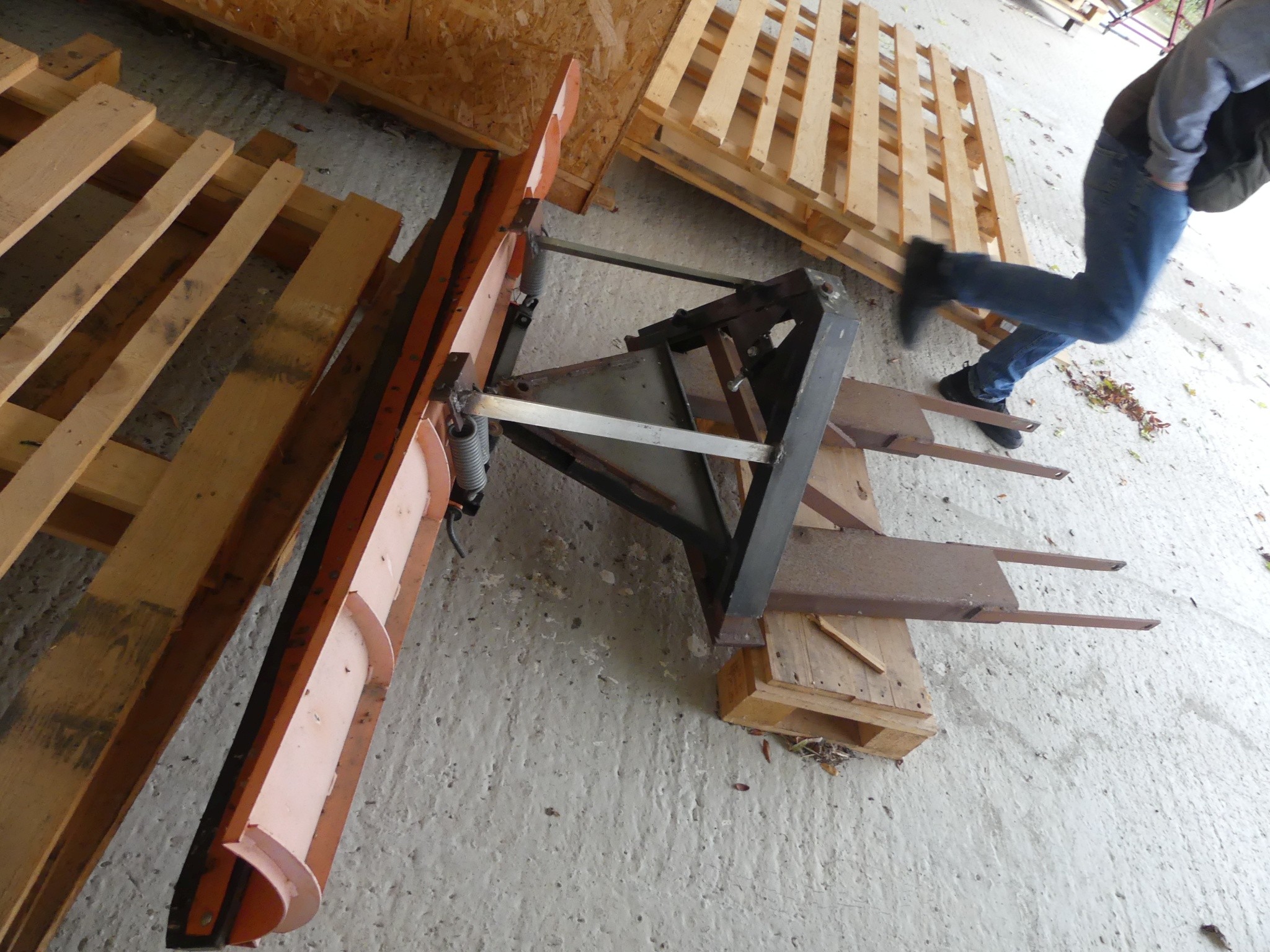 Maschinen und Betriebsausstattung eines Maschinenbauunternehmens-2