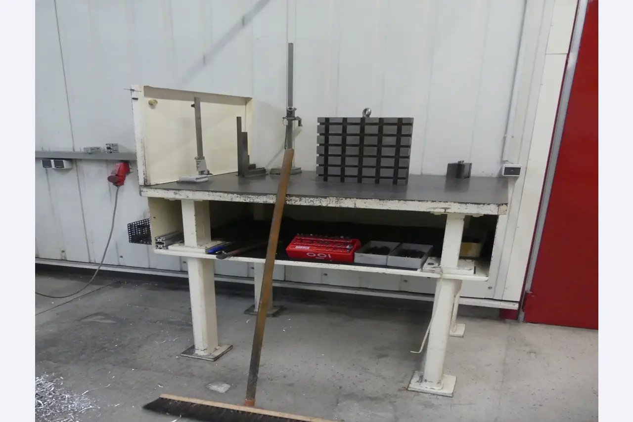 Maschinen und Betriebsausstattung eines Maschinenbauunternehmens-2