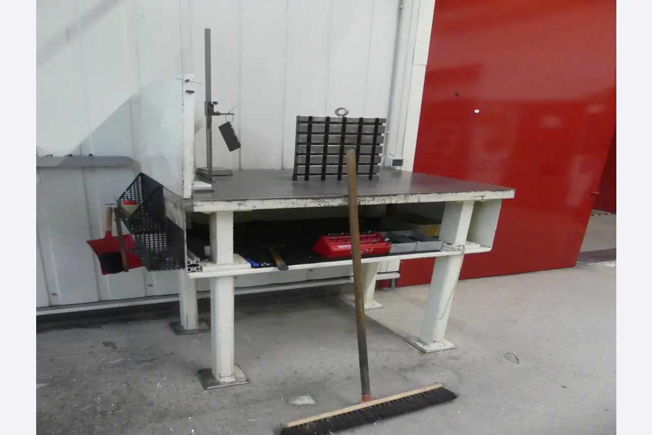 Maschinen und Betriebsausstattung eines Maschinenbauunternehmens-3