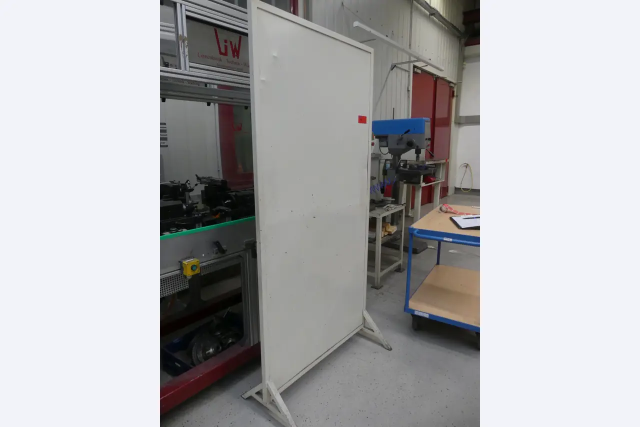 Maschinen und Betriebsausstattung eines Maschinenbauunternehmens-1