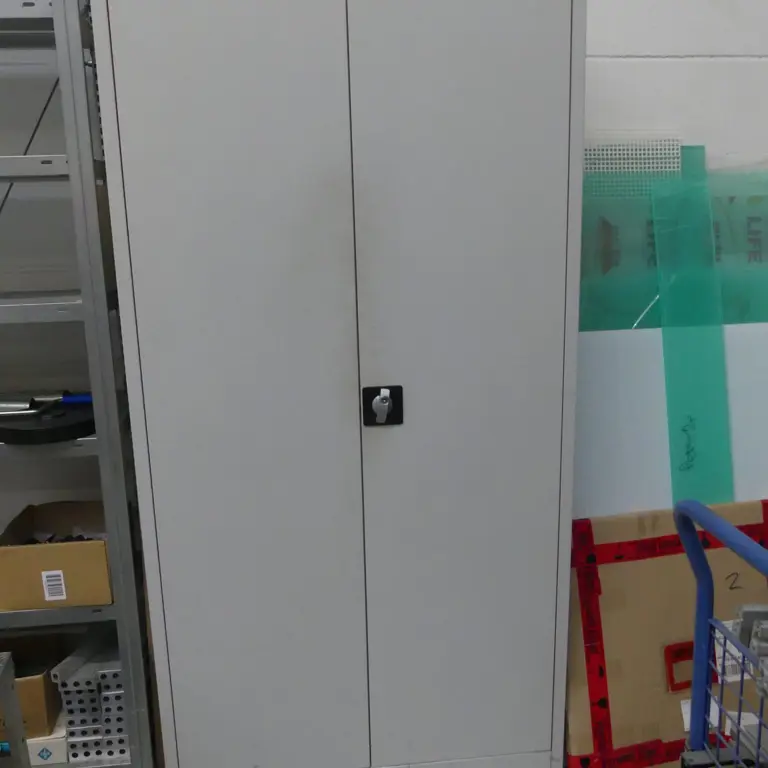 Stahlflügeltürschrank