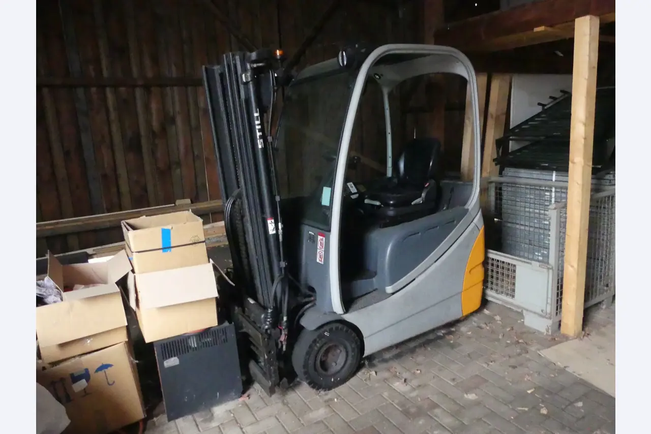 Maschinen und Betriebsausstattung eines Maschinenbauunternehmens-1