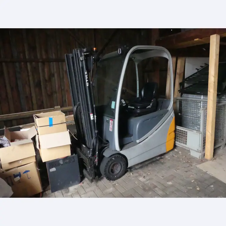 Maschinen und Betriebsausstattung eines Maschinenbauunternehmens-1