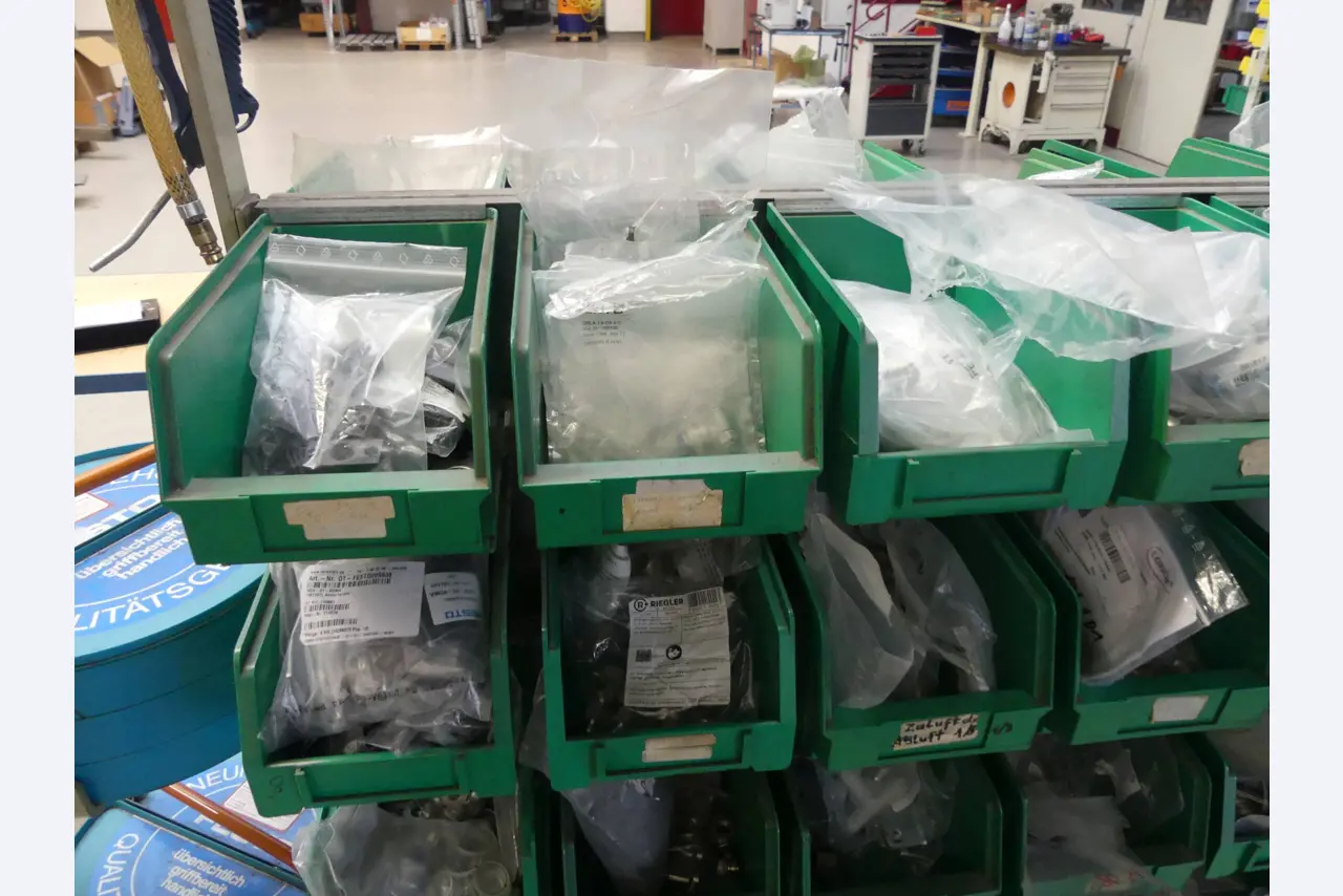 Maschinen und Betriebsausstattung eines Maschinenbauunternehmens-8