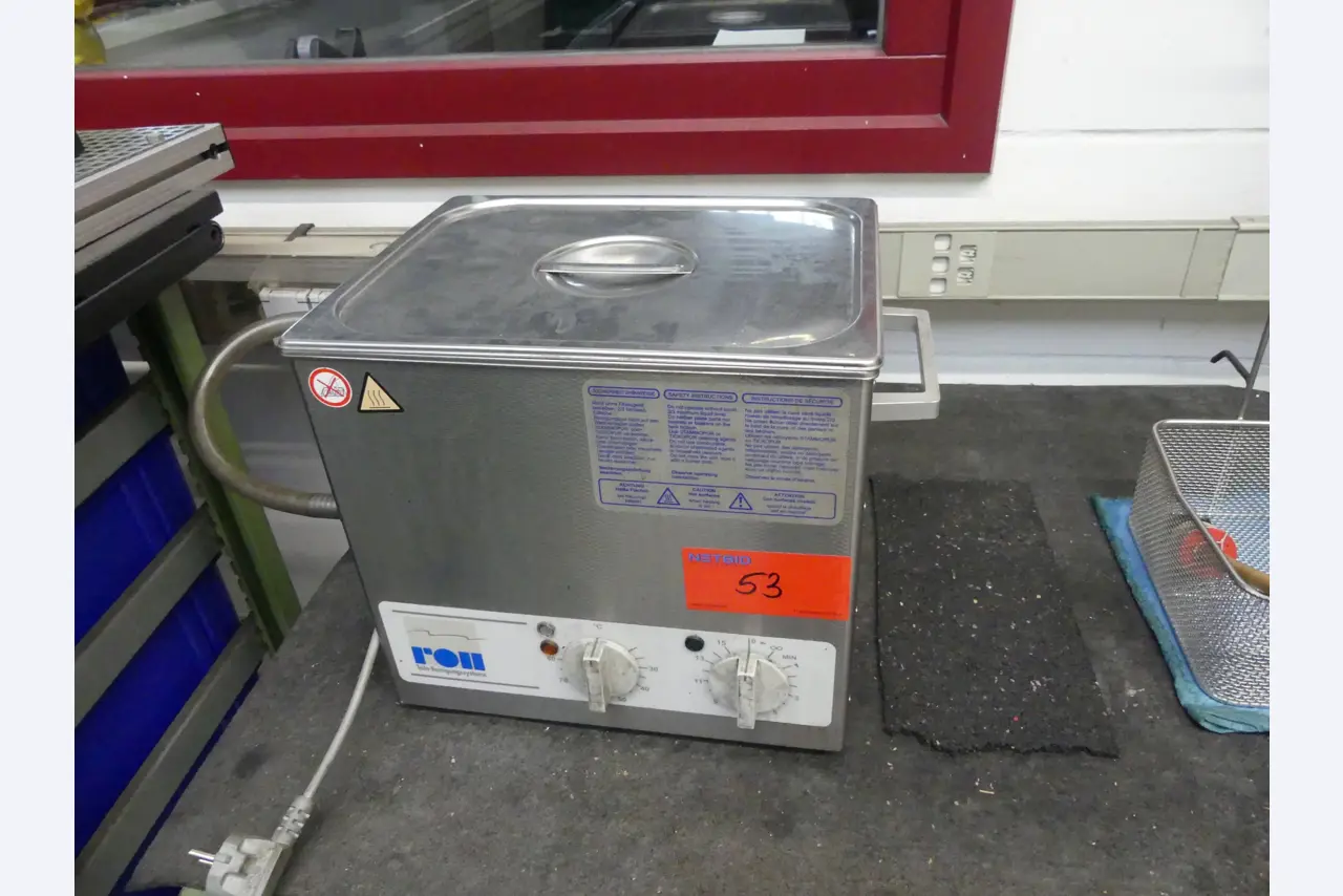 Maschinen und Betriebsausstattung eines Maschinenbauunternehmens-1