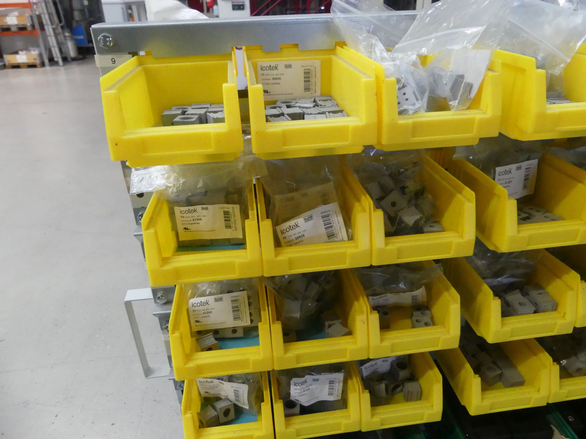 Maschinen und Betriebsausstattung eines Maschinenbauunternehmens-3