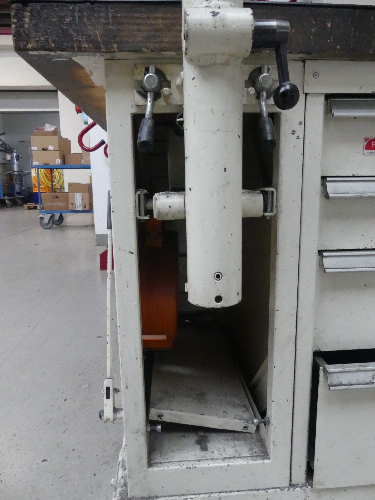 Maschinen und Betriebsausstattung eines Maschinenbauunternehmens-4