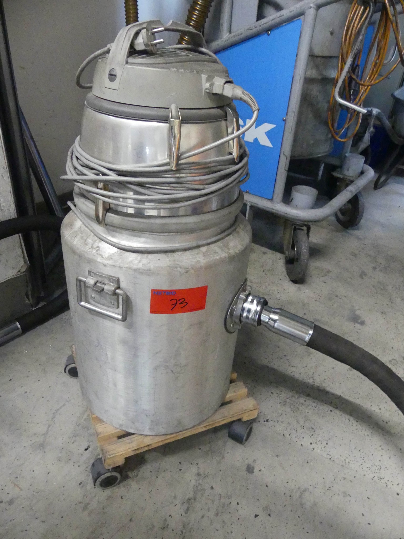 Maschinen und Betriebsausstattung eines Maschinenbauunternehmens-1