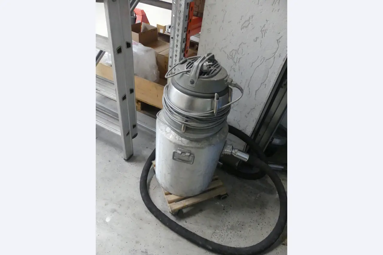 Maschinen und Betriebsausstattung eines Maschinenbauunternehmens-2