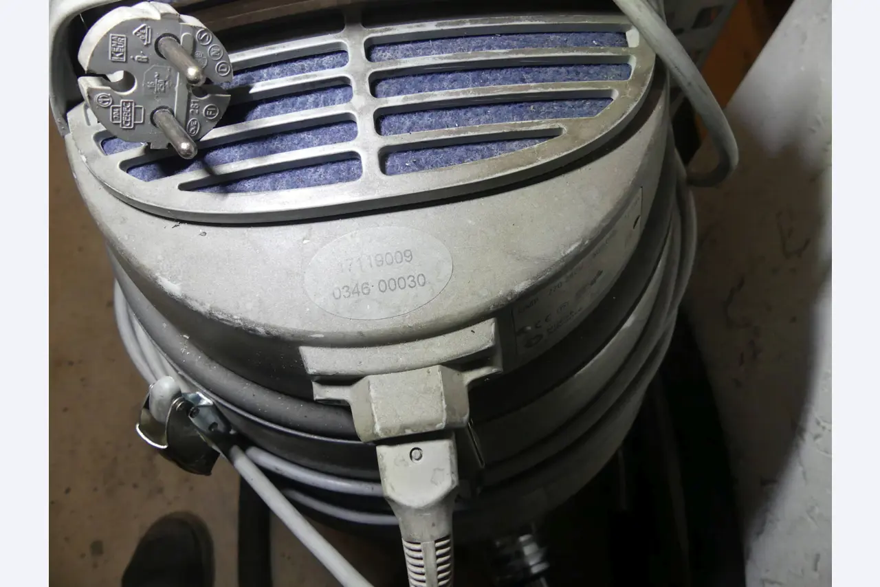 Maschinen und Betriebsausstattung eines Maschinenbauunternehmens-3