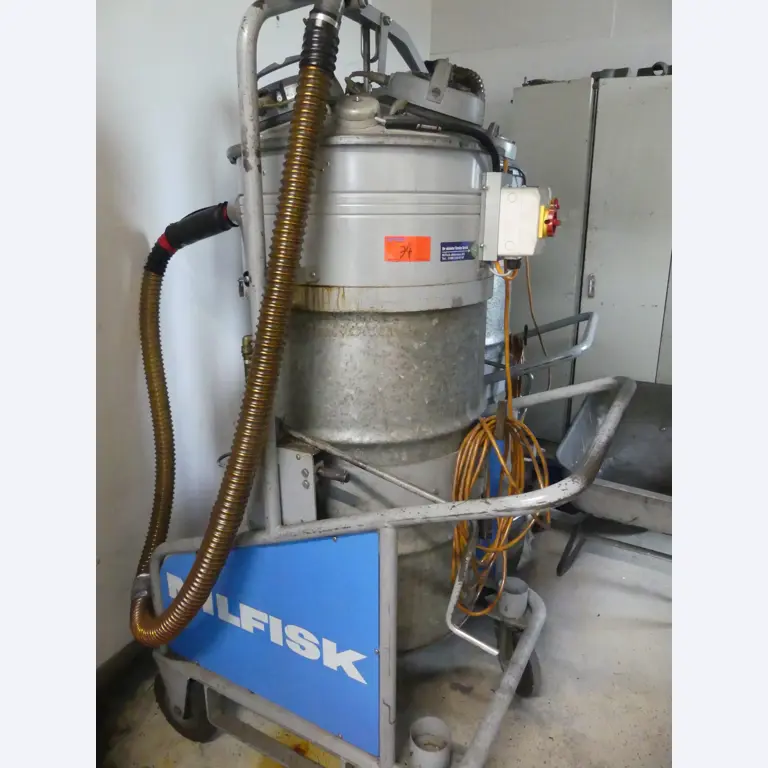 Maschinen und Betriebsausstattung eines Maschinenbauunternehmens-1