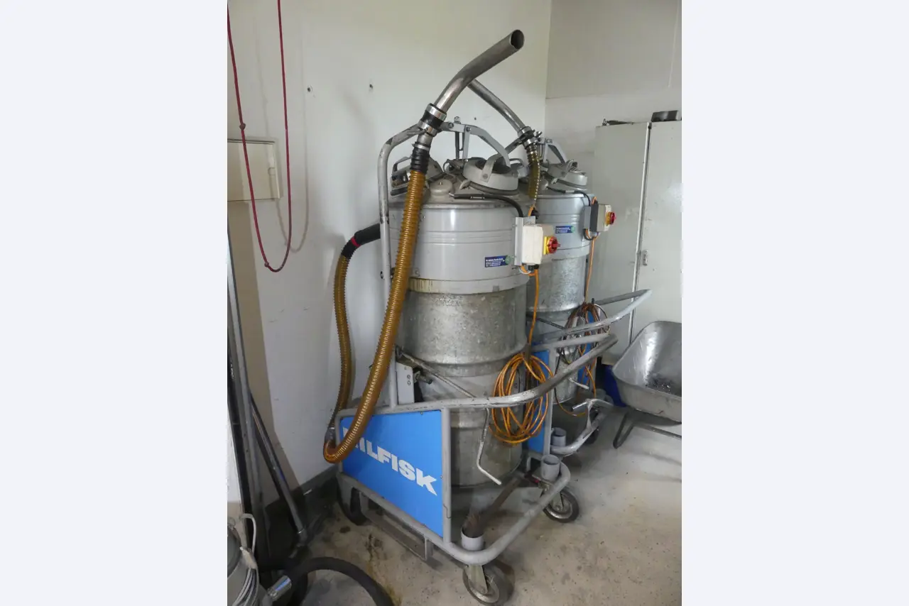 Maschinen und Betriebsausstattung eines Maschinenbauunternehmens-2