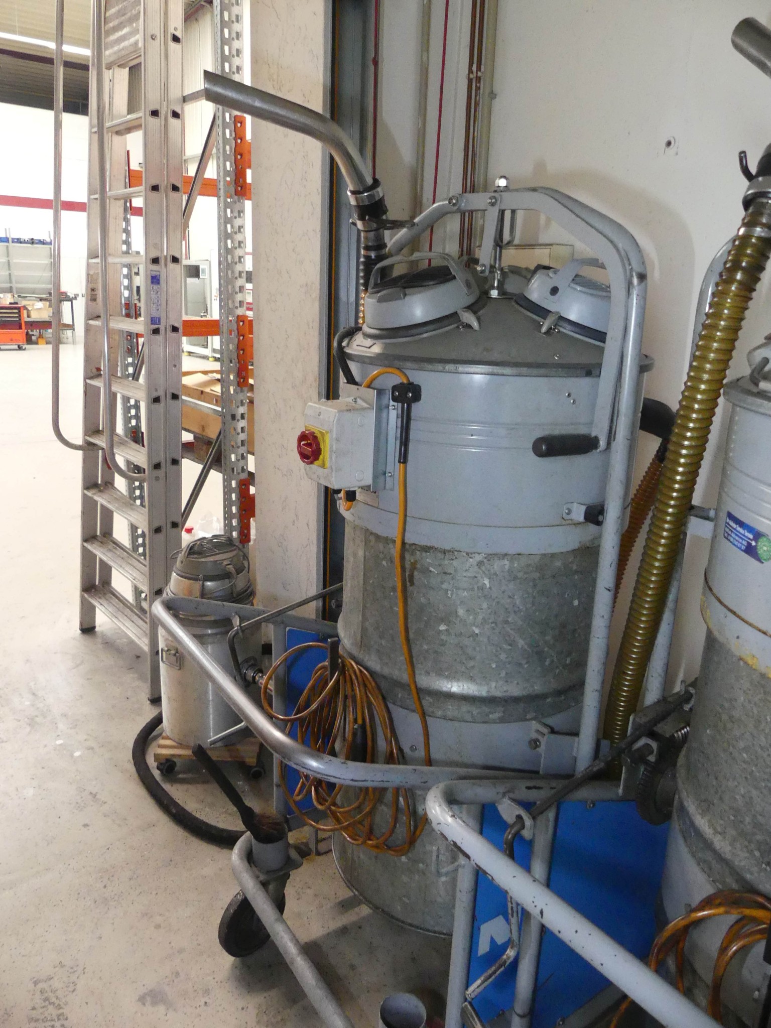 Maschinen und Betriebsausstattung eines Maschinenbauunternehmens-4