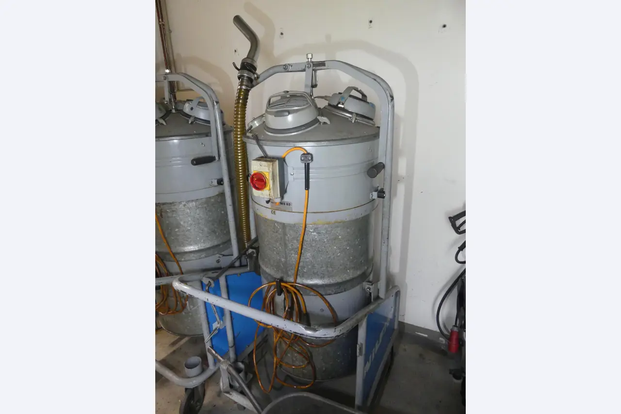 Maschinen und Betriebsausstattung eines Maschinenbauunternehmens-2