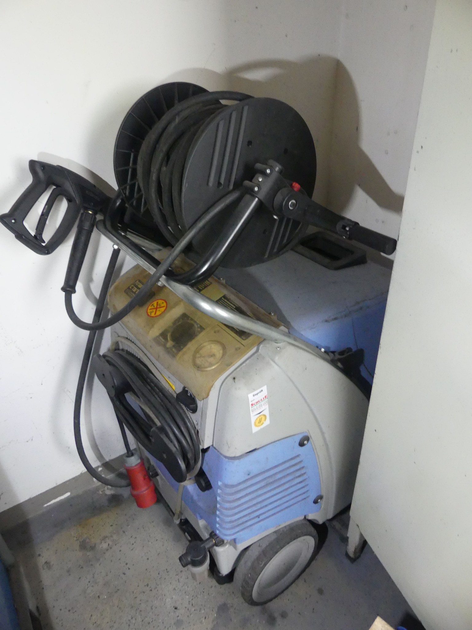 Maschinen und Betriebsausstattung eines Maschinenbauunternehmens-2