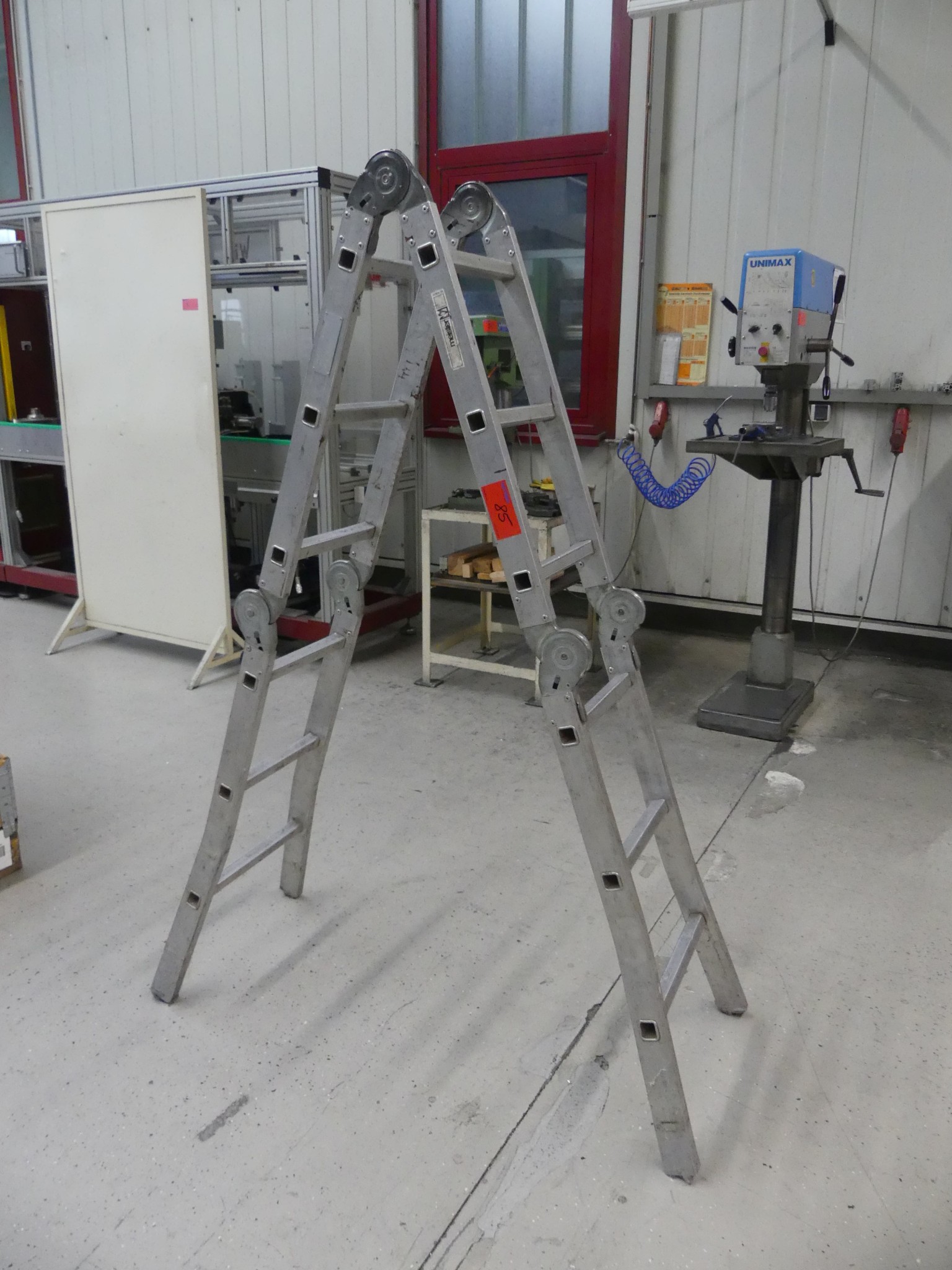 Maschinen und Betriebsausstattung eines Maschinenbauunternehmens-1