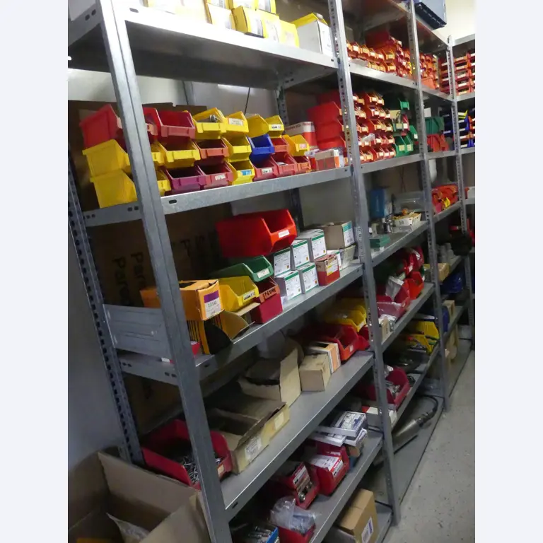 Maschinen und Betriebsausstattung eines Maschinenbauunternehmens-1