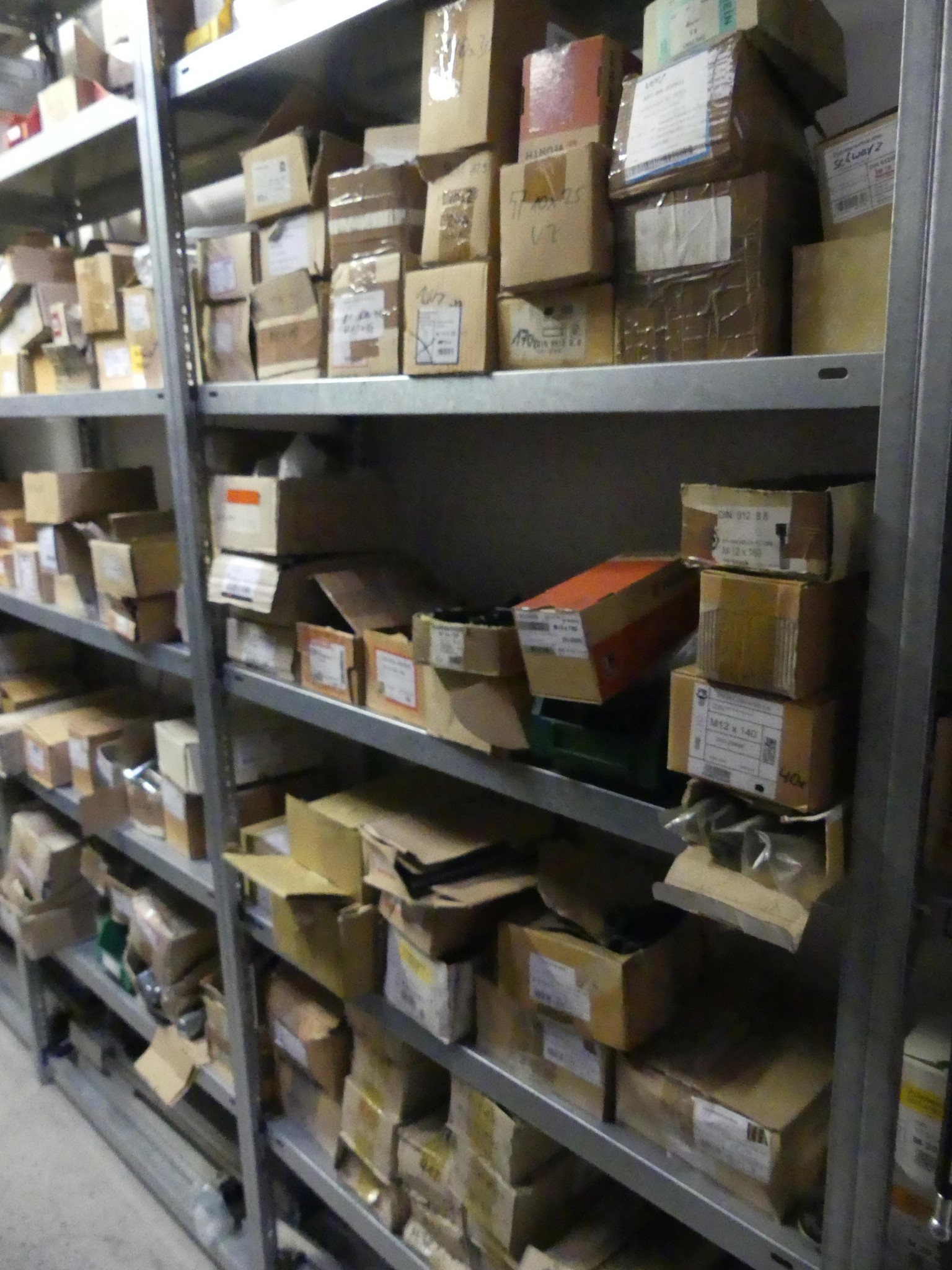 Maschinen und Betriebsausstattung eines Maschinenbauunternehmens-3