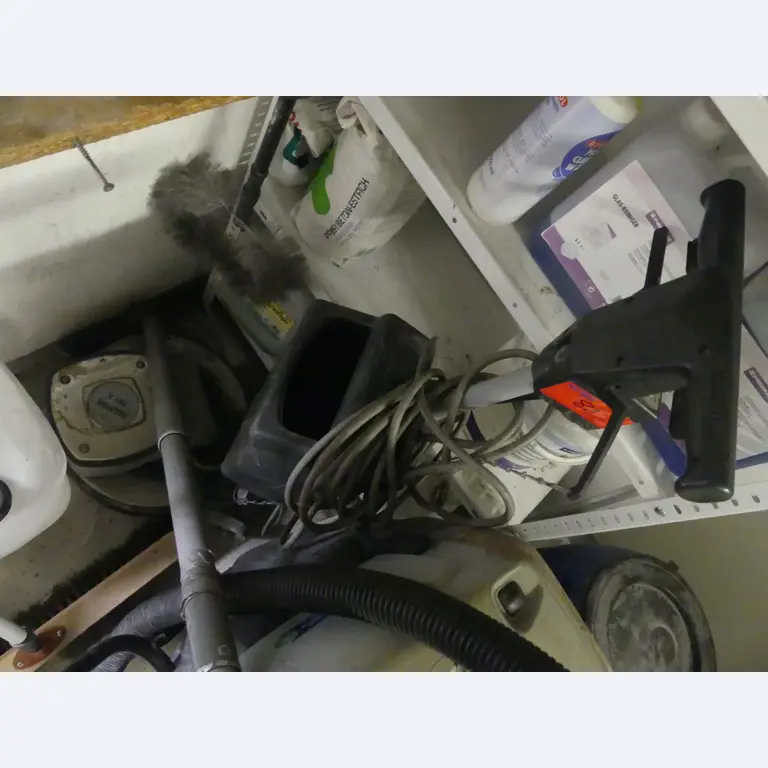 Maschinen und Betriebsausstattung eines Maschinenbauunternehmens-1